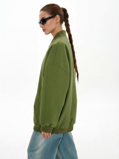 Бомбер женский свободного кроя на молнии