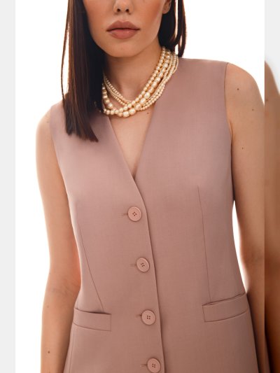 Жилет женский классический полуприлегающий