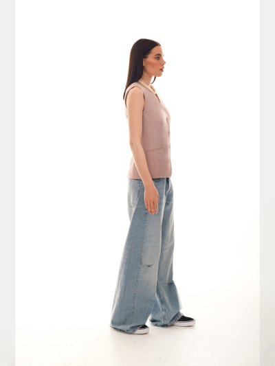 Жилет женский классический полуприлегающий