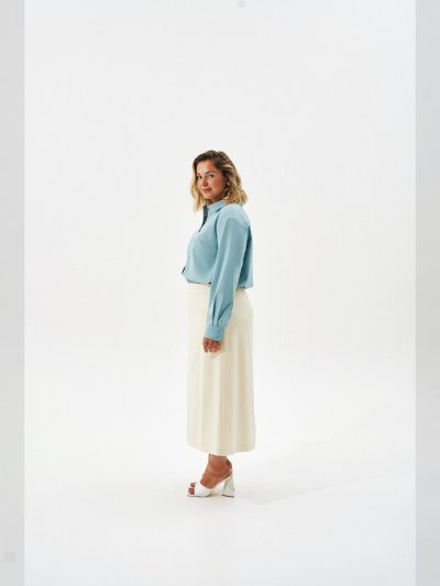 Блузка женская рубашечного кроя с длинным рукавом