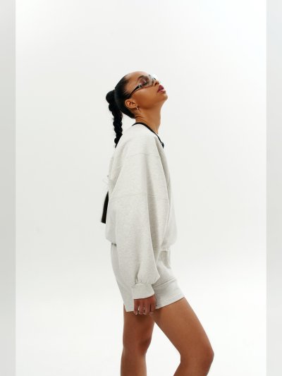Свитшот женский оверсайз