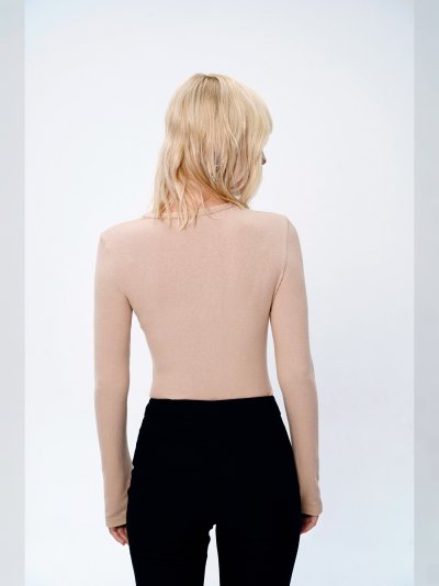 Лонгслив женский с вырезом