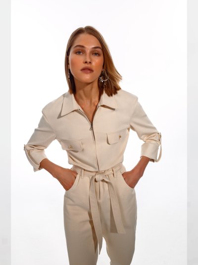 Комбинезон женский с поясом